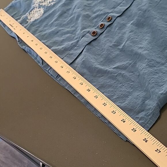 Blue top with dandelion print and offset buttons - Picture 9 of 9